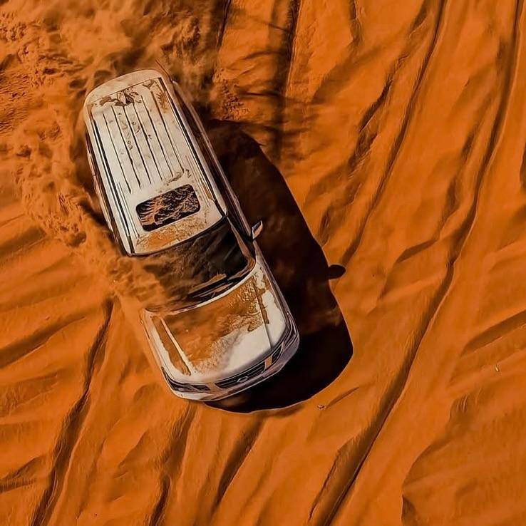 https://cdn-ildcgal.nitrocdn.com/upGdcJVEUoawIlmQNIqfZCBYCOaWupua/assets/images/optimized/rev-d2d4e3f/desertsafaridubaii.com/wp-content/uploads/2025/03/7bff89ea-20ff-4466-b112-6612b80d1ca7.jpg